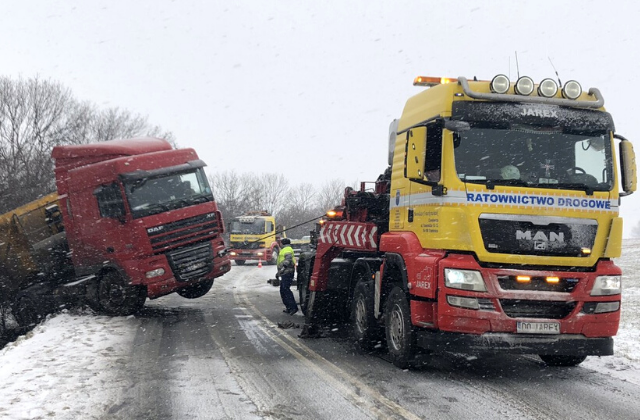 Pomoc drogowa dla aut ciężarowych na autostradach