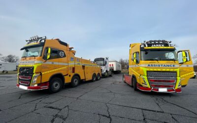 Transport uszkodzonej naczepy na Węźle LSSE Krzywa przy A4 – Pomoc Drogowa Jarex