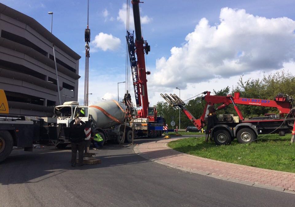 Wypadek betoniarki - Pomoc Drogowa TIR Wrocław
